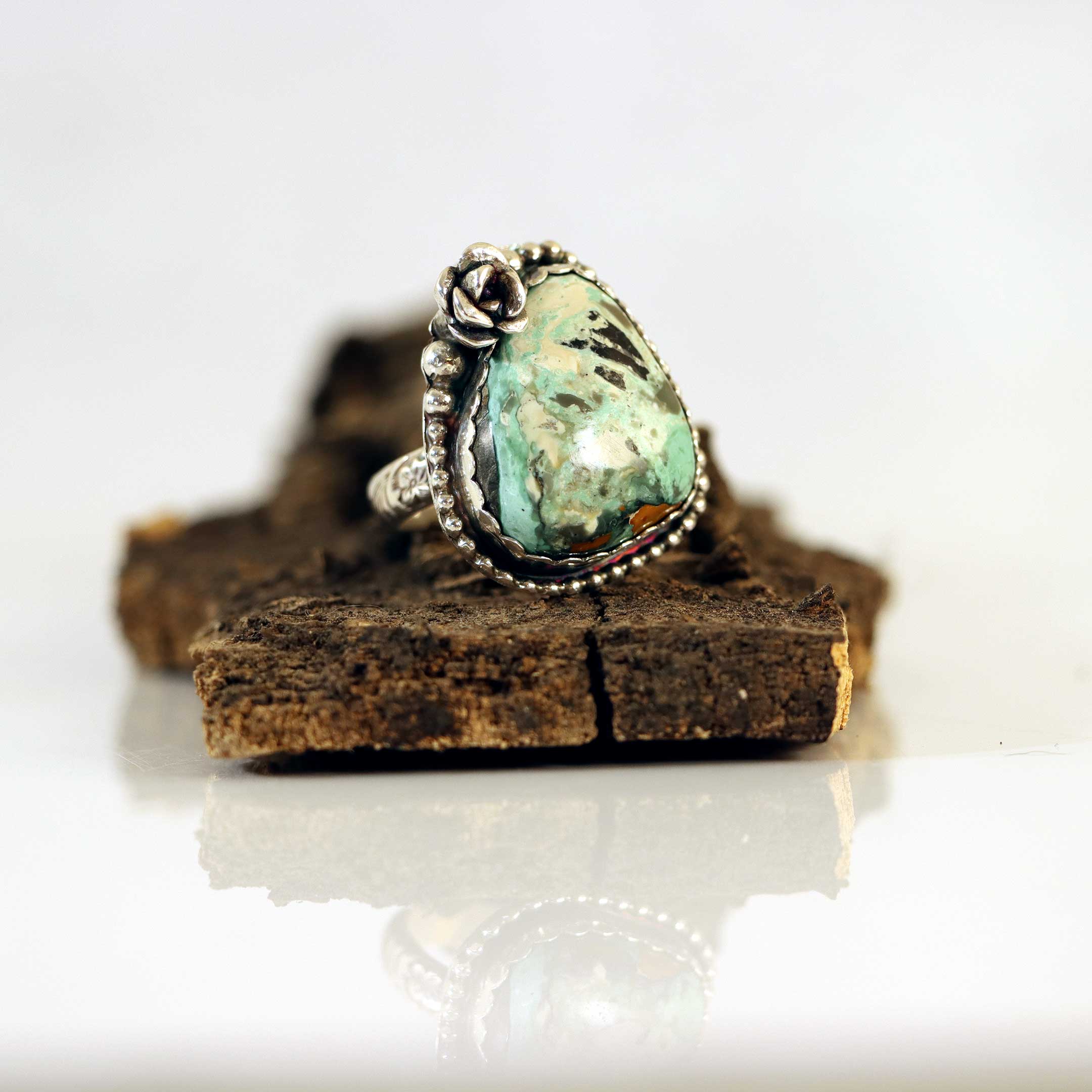 Turquoise / Variscite Ring in Shades of Green