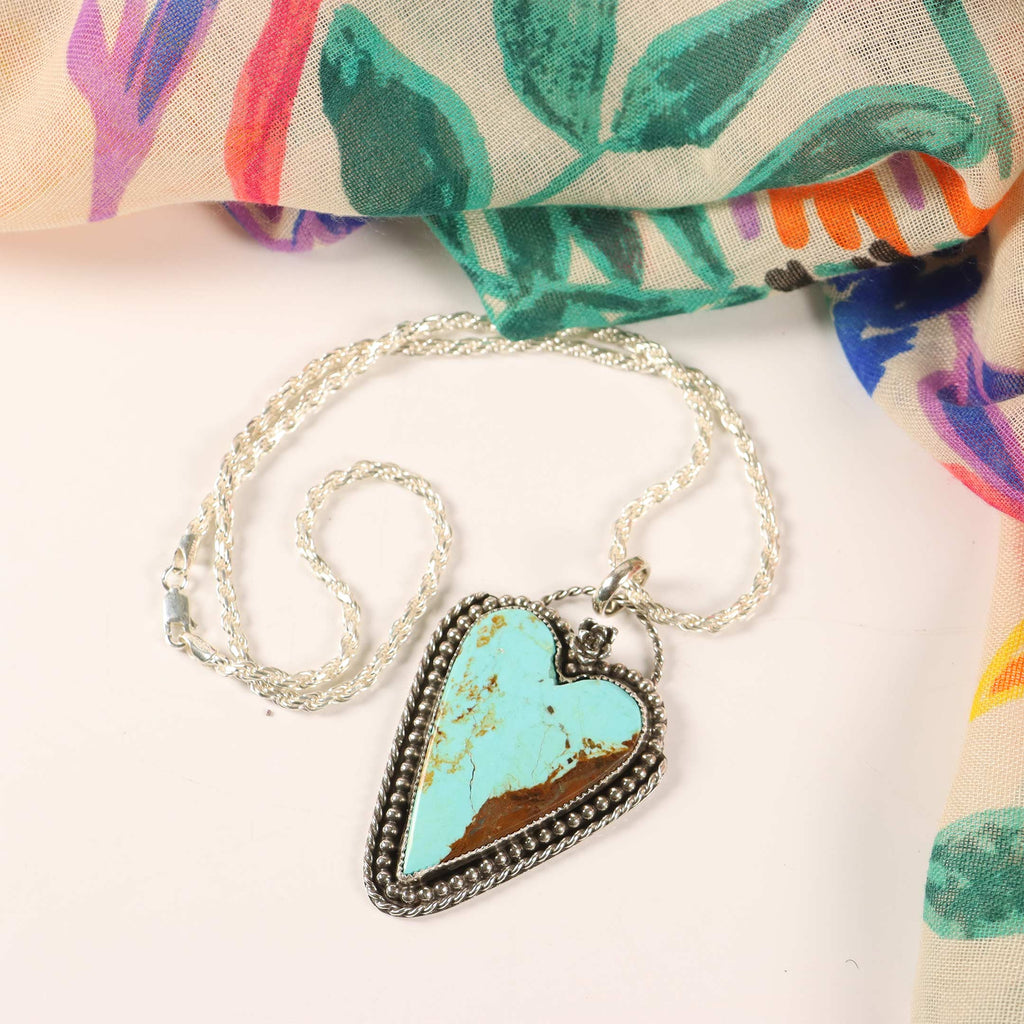 Heart-shaped turquoise pendant necklace